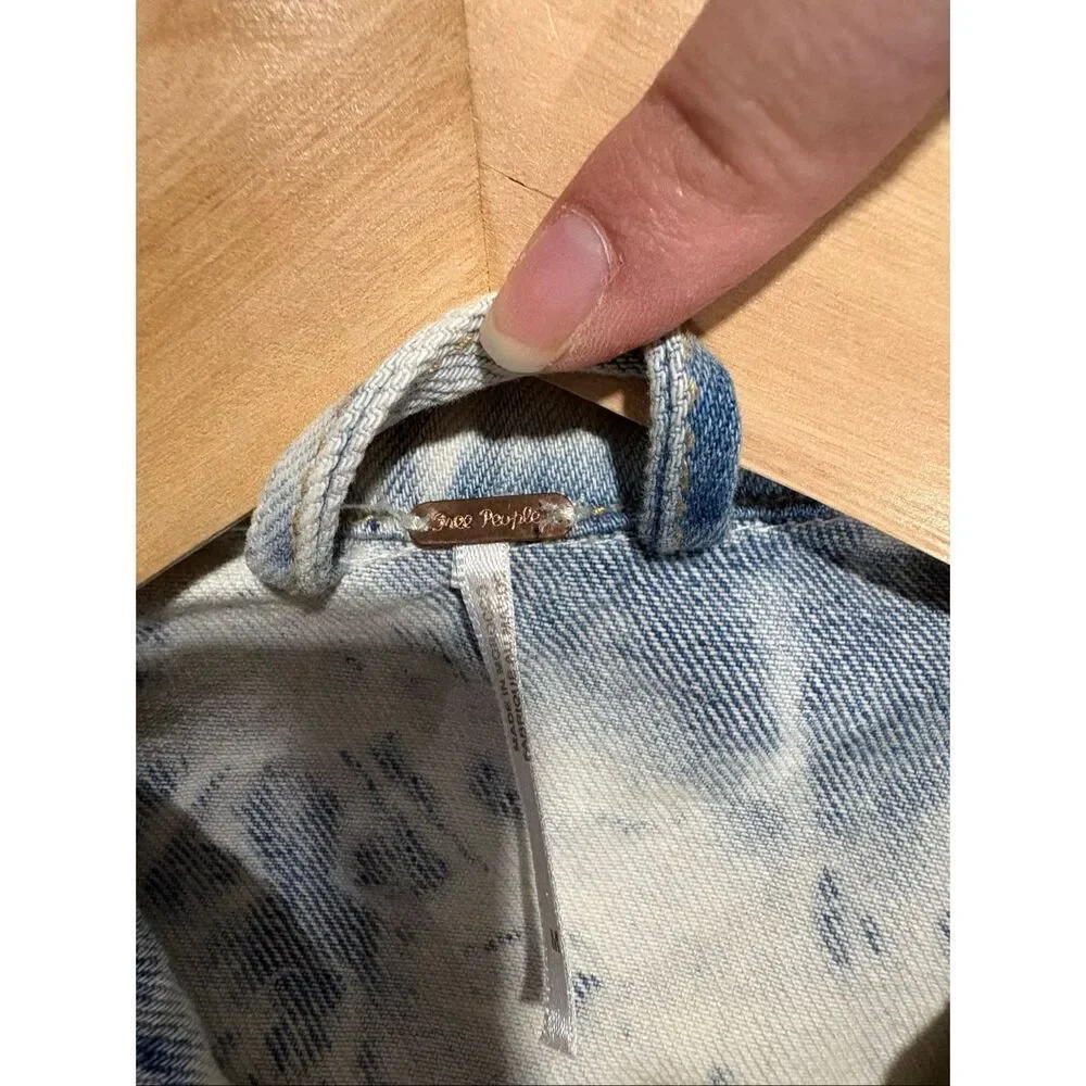 Free People Bleach Wash Denim Jacket Blue White Tie Dye Trucker Jacket Medium